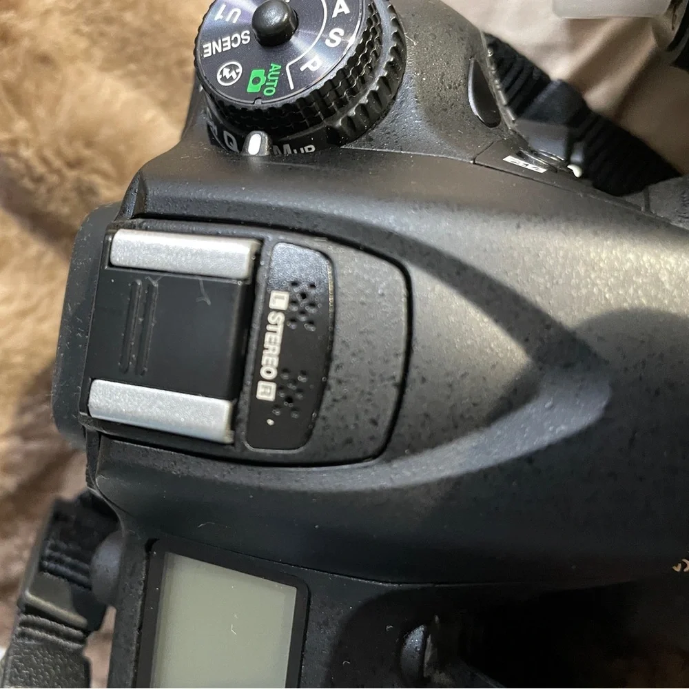 Nikon D7100 DLSR Camera, 3 lenses, carrying case, battery, charger, EUC